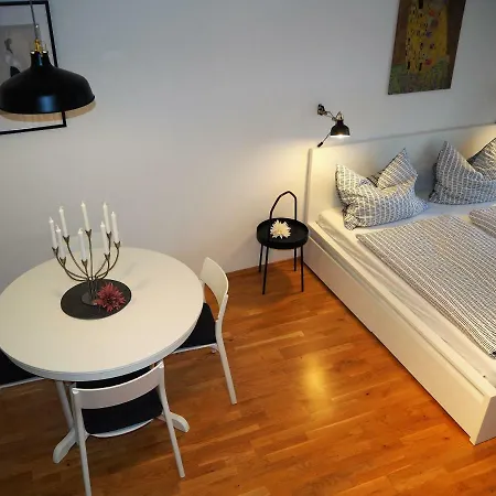 Apstay ǀ Parking Option & Self Check-in Lägenhet *