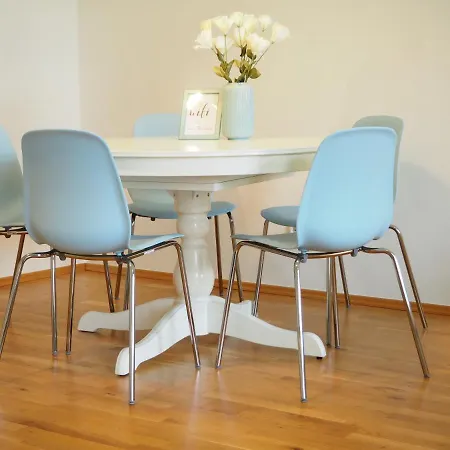 Apstay ǀ Parking Option & Self Check-in * Грац