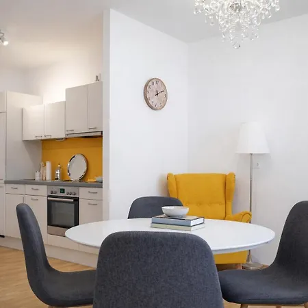 Apartment Apstay ǀ Parking Option & Self Check-in