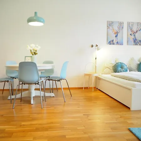 Apartment Apstay ǀ Free Parking & Self Check-in *