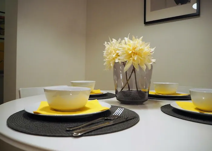 Apstay ǀ Parking Option & Self Check-in Apartment