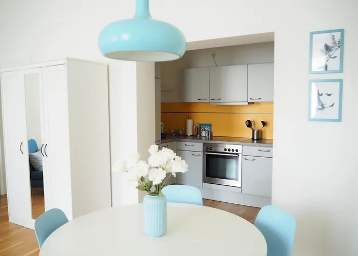 Apstay ǀ Parking Option & Self Check-in Apartment *